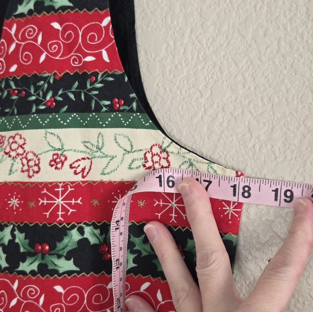 Vintage Nutcracker Festive Mistletoe And Holly Berries Striped Christmas Vest - Picture 6 of 9